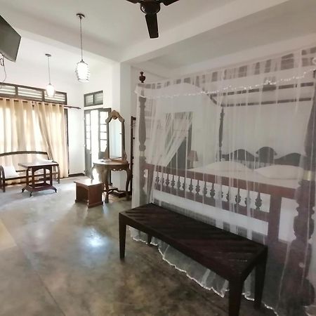 Seaview Deepal Villa Unawatuna Δωμάτιο φωτογραφία